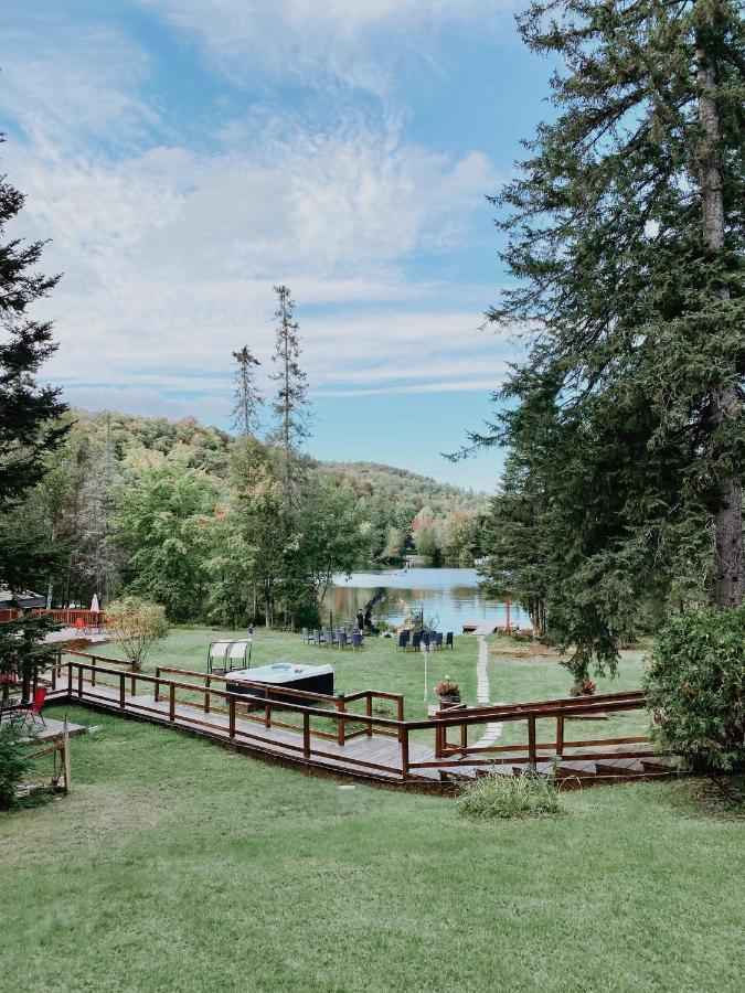 Hotel Du Lac Lenore Sainte-Adèle Exterior foto